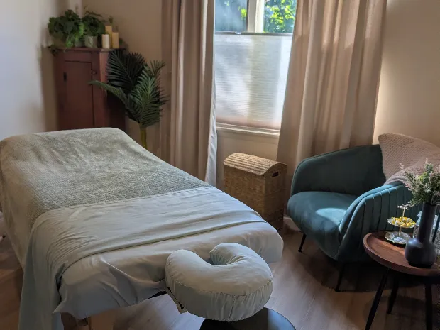 Moments of Clarity Massage & Wellness