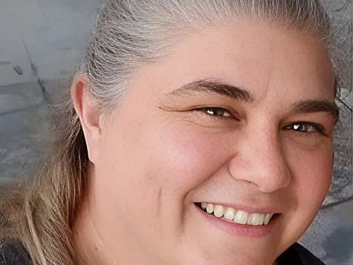 Dena W.