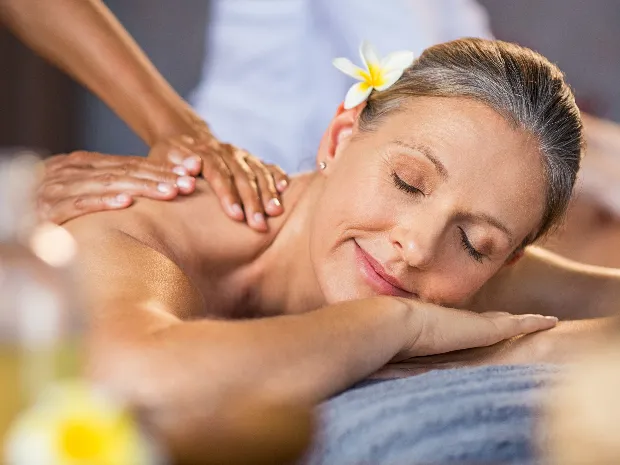 Essence Massage and Botanicals by LaquiR Health Trends, LLC