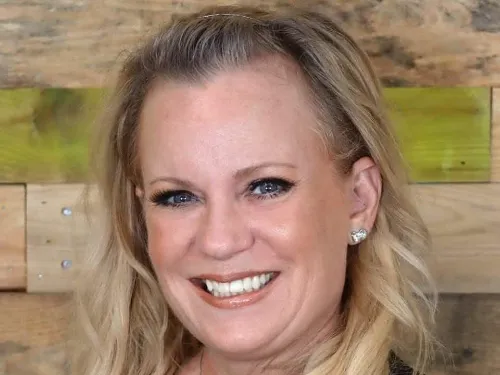Lisa G.