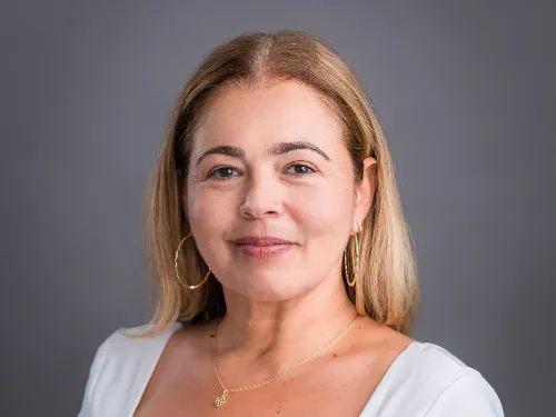 Josiane S.