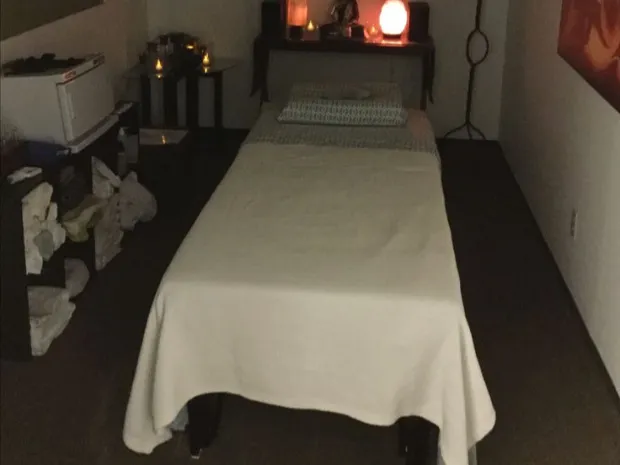 Massage therapy worker