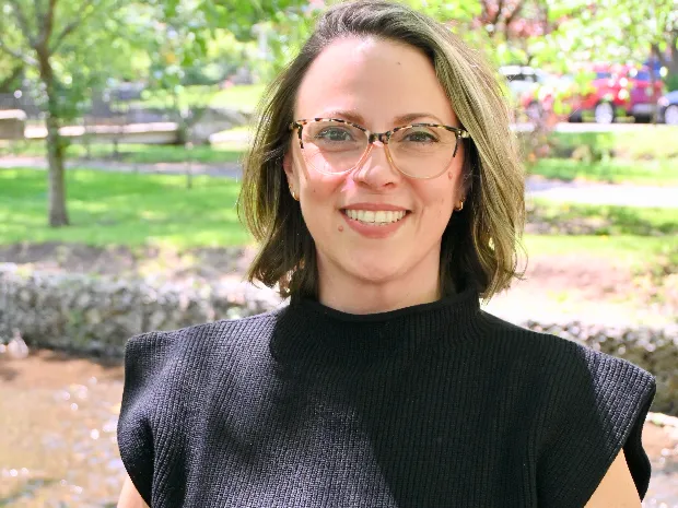 Melanie Rivelli, LMT