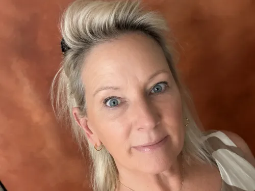 Annette L.