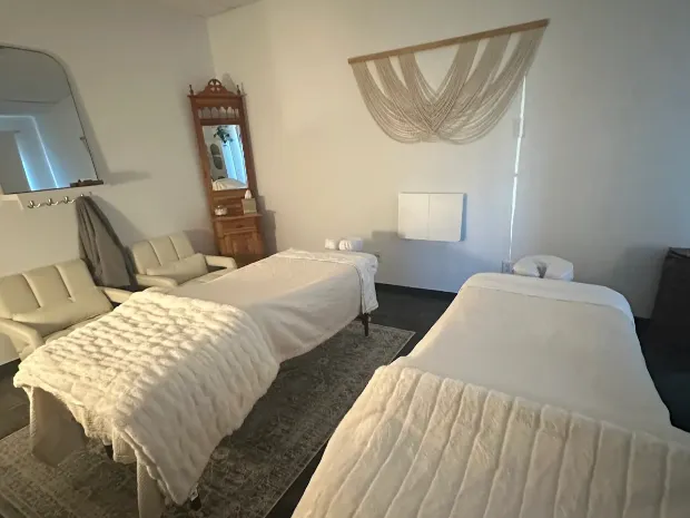 April Unique Spa