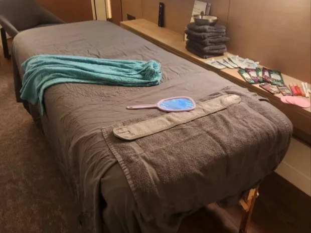 Moment of peace and massage 