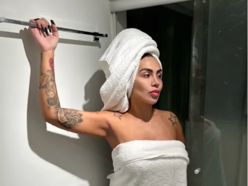 Riana J.