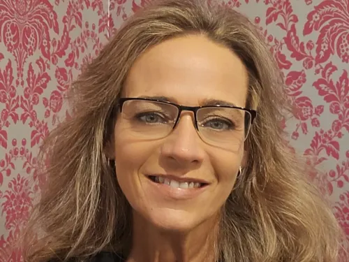 Tina L.
