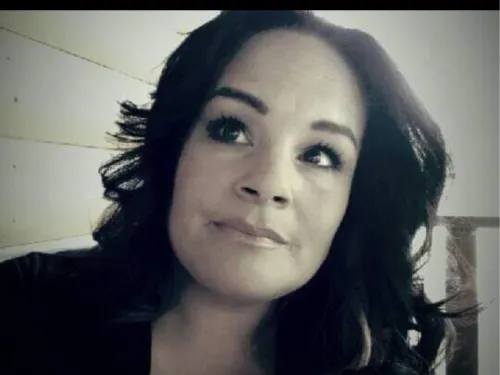 Tonya  D.