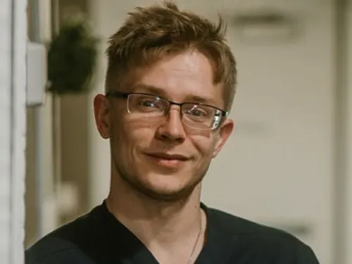 Sebastian C.