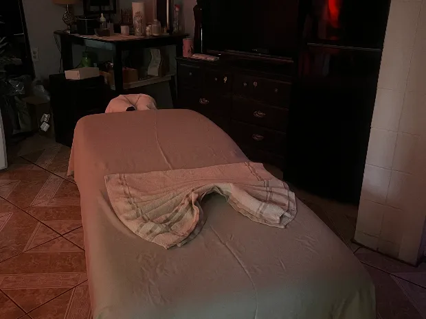 Filipina Massage