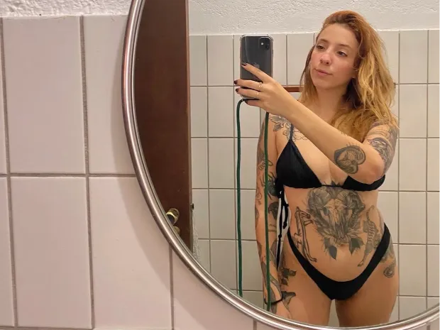 Nuru massage therapist 