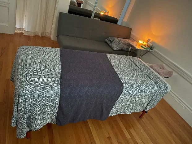 Beat The Knots by Iris