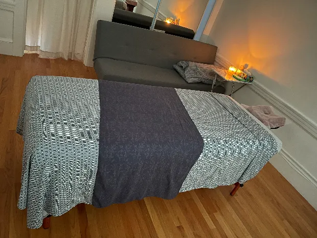 Beat The Knots by Iris