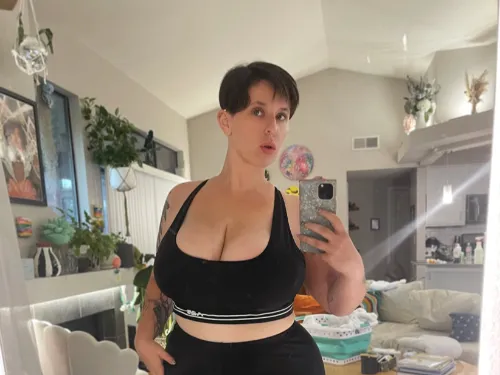 Luna massage and spa  L.