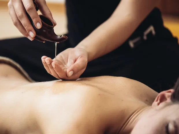 Massage2U - I travel, U unravel...