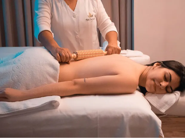 Elly Soft Hand Spa & Massage