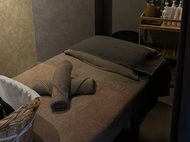 Moments of peace and massage 