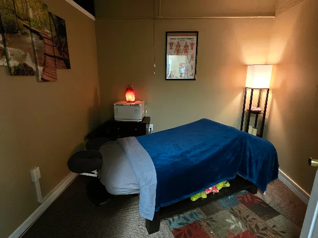 Essence Holistic Health & Massage