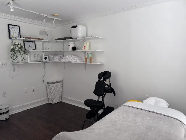 Heal with Ashley Massage 