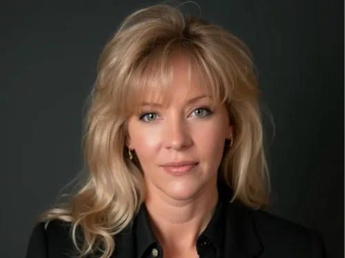 Tracey B.