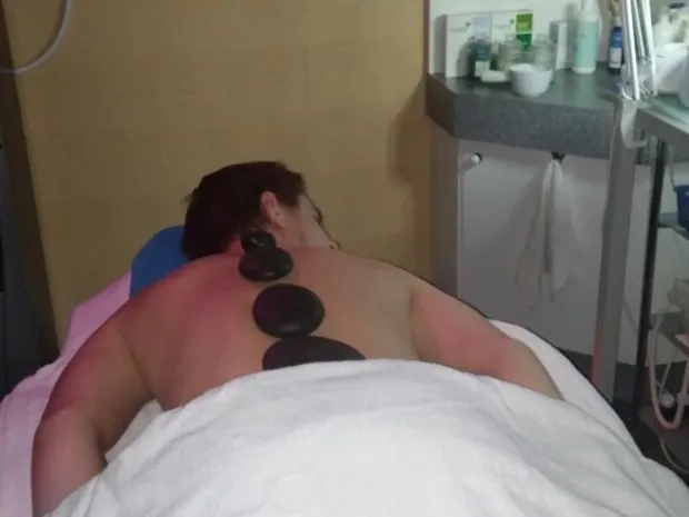 Nuru massage therapist 