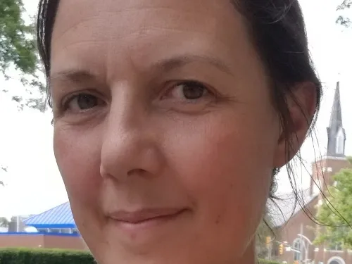 Sandra B.