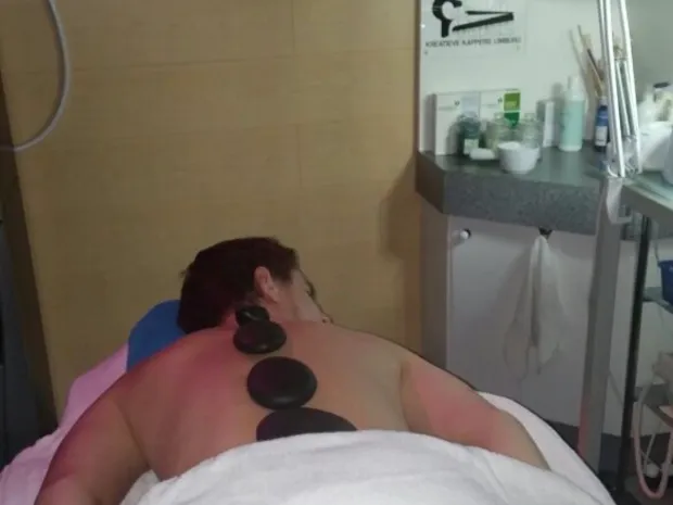 Nuru massage therapist 