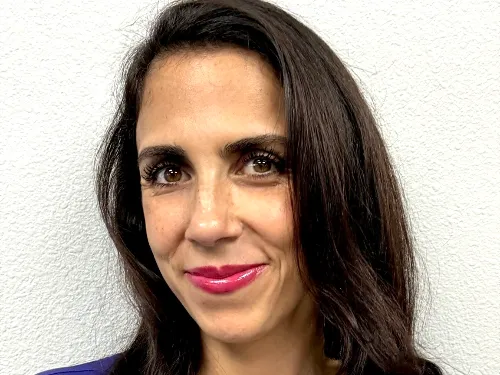 Jasmin S.