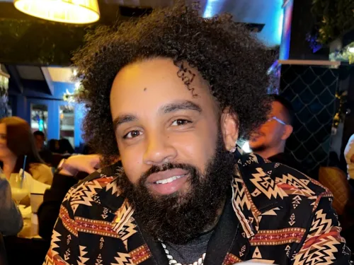 Devin  B.
