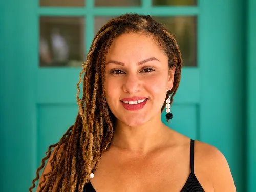 Linda L.