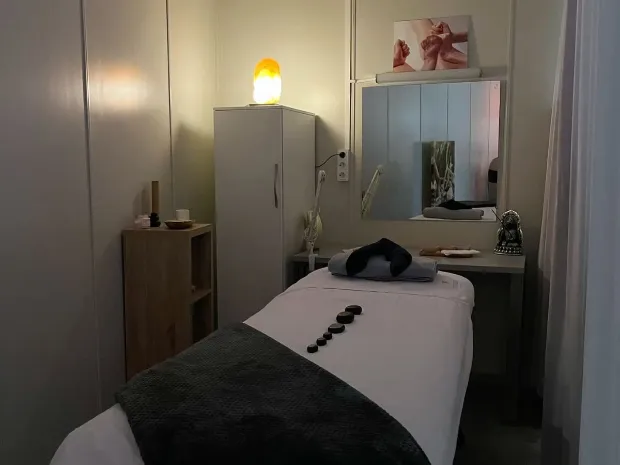 Nuru massage 