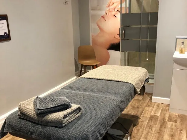 Nuru massage 
