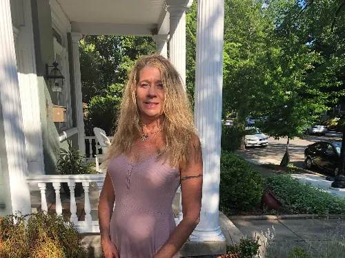 Cindi E.