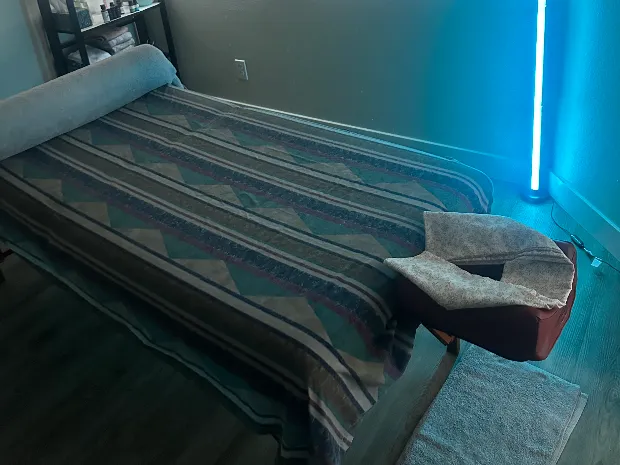 Full body deep massage 