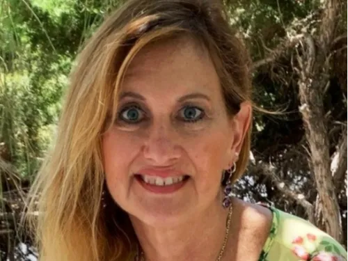 Loralee H.