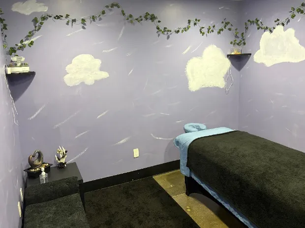 Forget Me Knot Massage