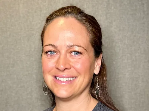 Sara F.
