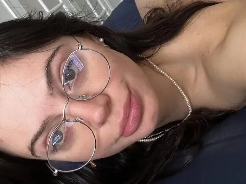 Bella  T.
