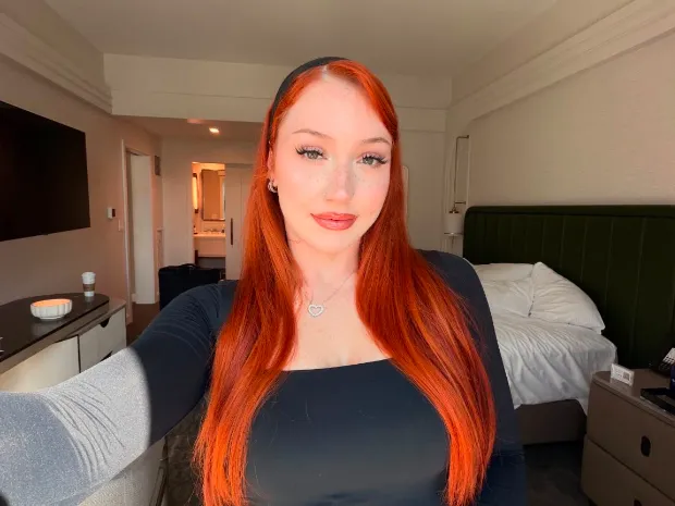 Nuru massage therapist 