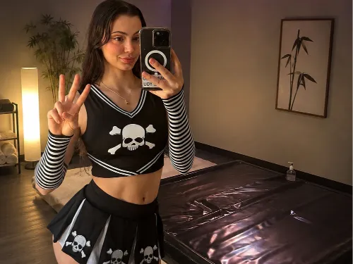 Bella  M.