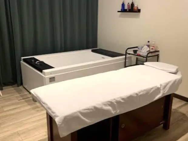 Cherry Nuru massage 
