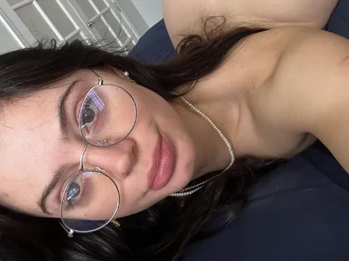 Bella M.