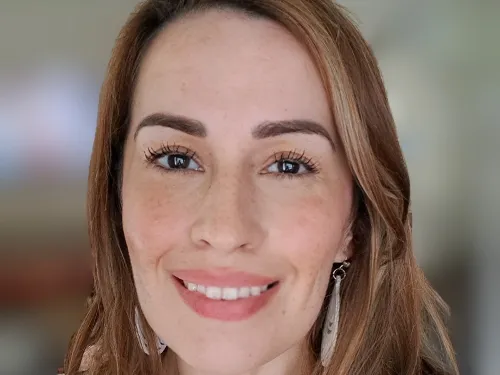 Aurora M.