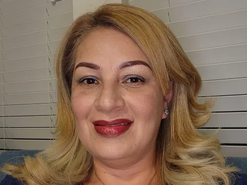 Lisbeth C T.