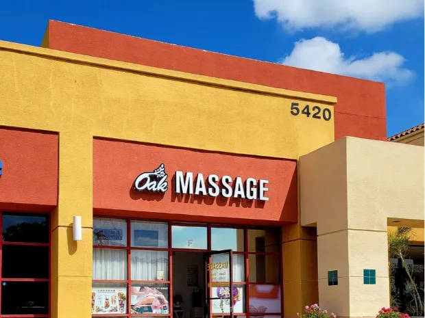 Oak Massage 