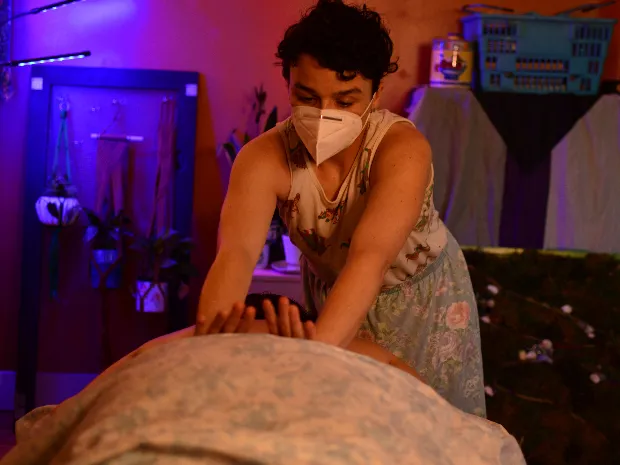 Mycelium Massage