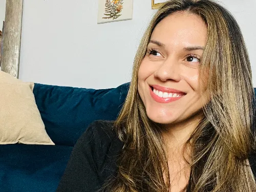 Anita  R.