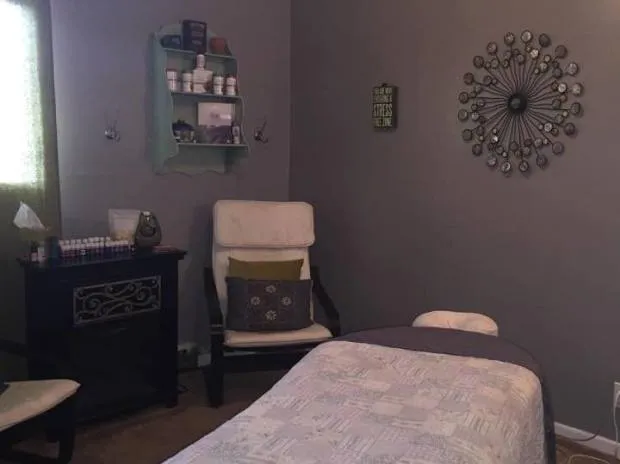 Healing Hummingbird Apothecary & Massage