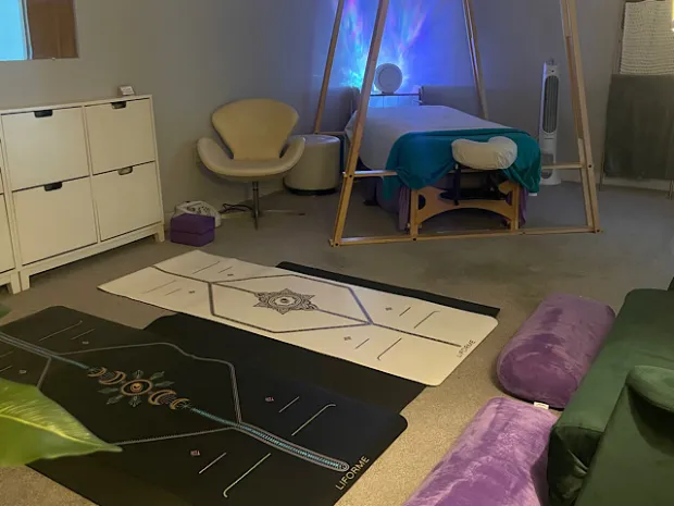 Pura Vida Therapy - Massage & Bodywork 